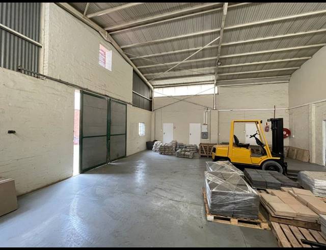 INDUSTRIAL PROPERTY TO RENT IN HENNOPSPARK